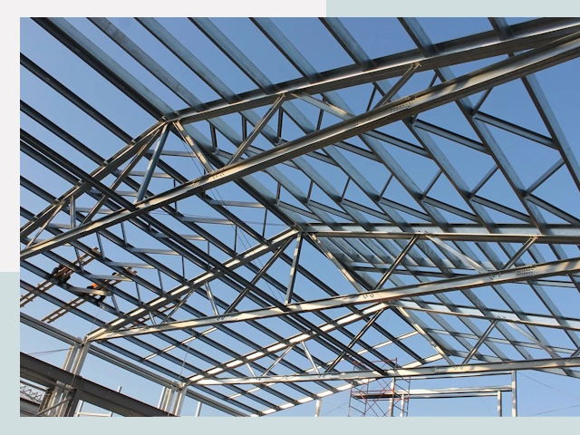 Строительство фермы в Большом Камне