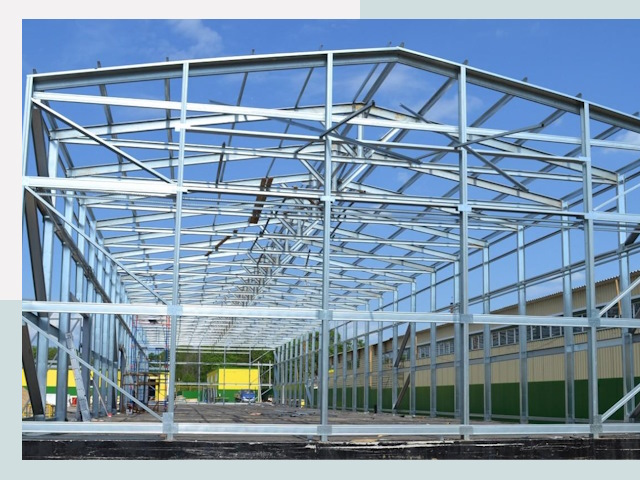 Строительство фабрик в Большом Камне