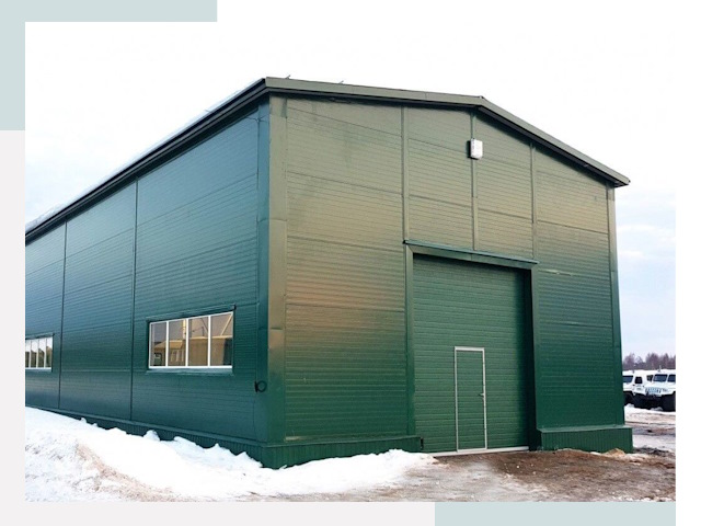 Двускатные ангары в Большом Камне