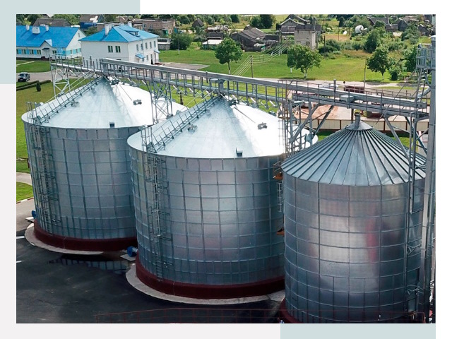 Металлические силосы в Большом Камне